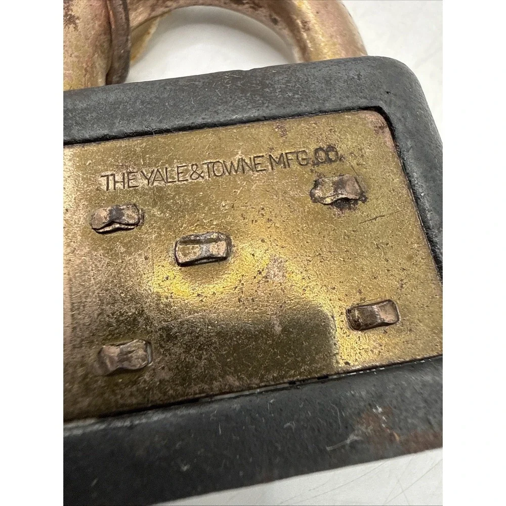 Vintage‎ Yale & Towne Brass & Metal Padlock with Key